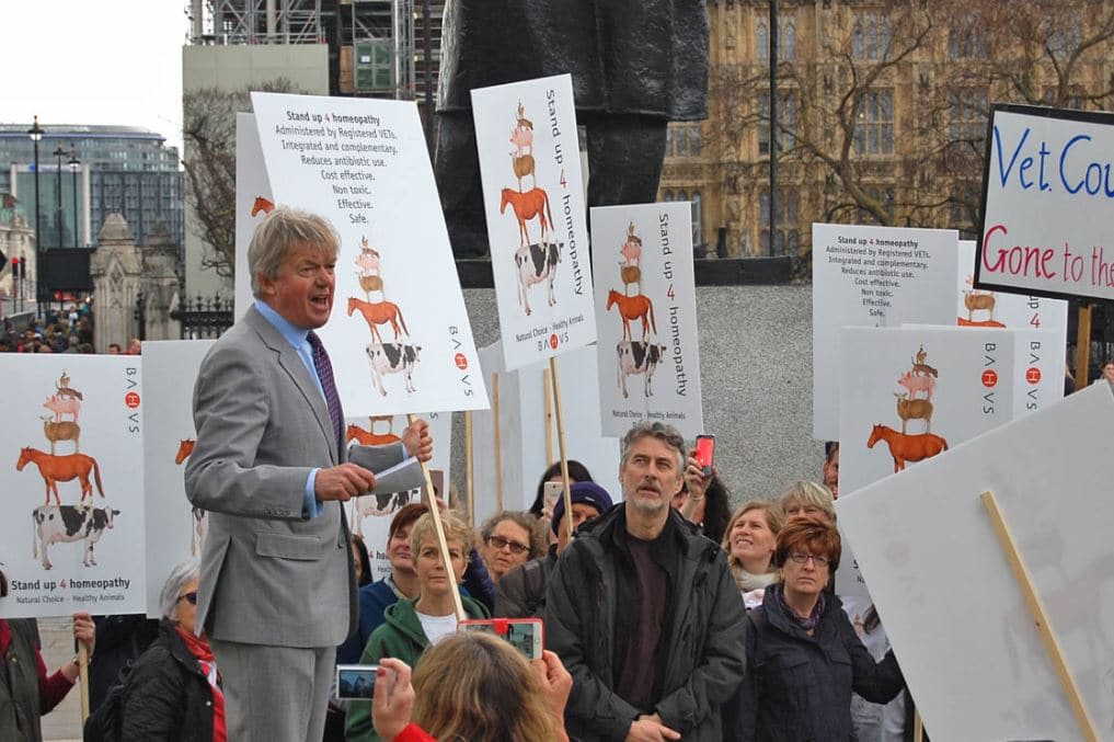 Former MP David Tredinnick addresses a crowd as part of a protest against the RCVS.