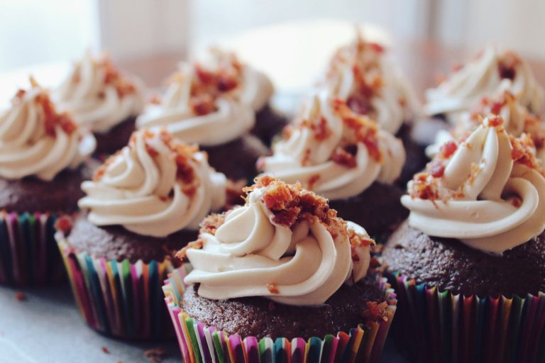 How to Cook That, with Ann Reardon: cooking tutorials with baked-in skepticism