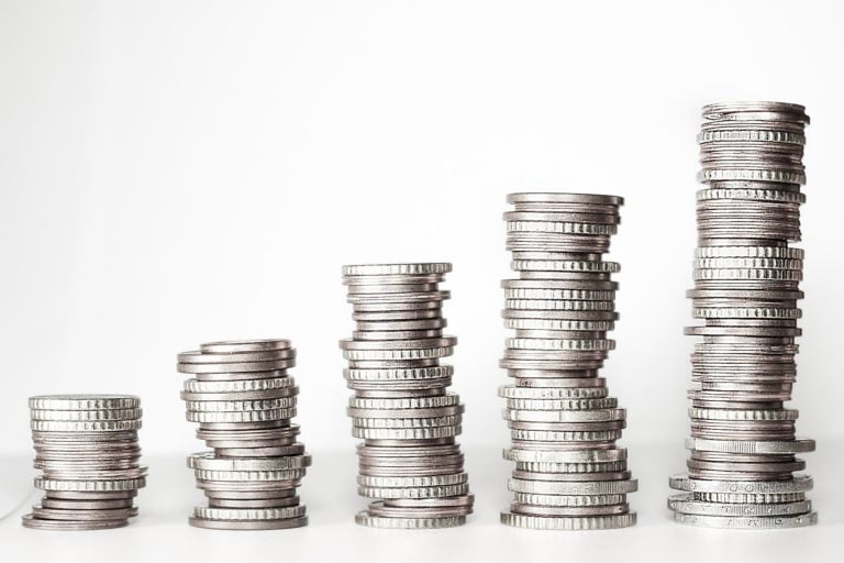 Central Bank Digital Currencies, and why conspiracists are urging each other to use cash
