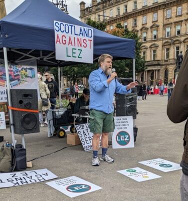 Colin McInnes speaking into a microphone

Source: Brian Eggo