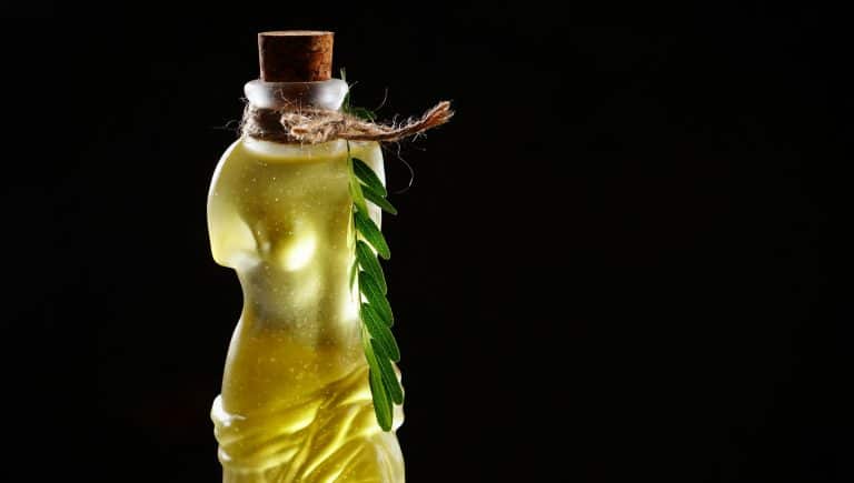 Navel glazing: the beauty fad of applying castor oil to the belly button